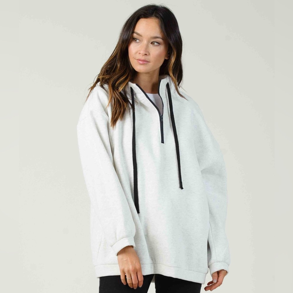 NYTT Dublin Sweater. White Grey. Size Small